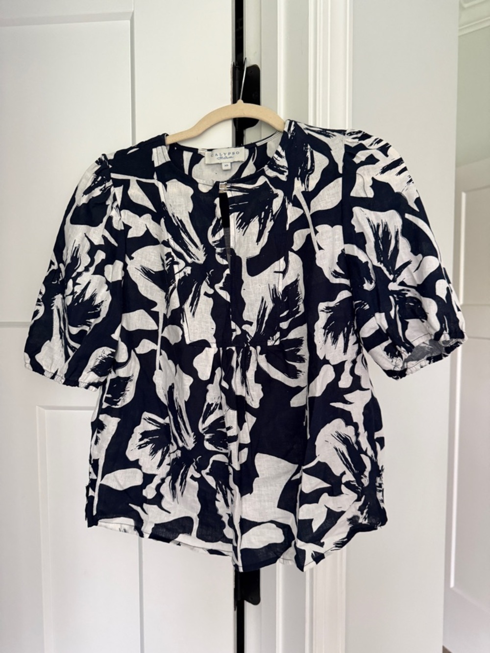Calypso St. Barth’s floral white blue short sleeve linen top